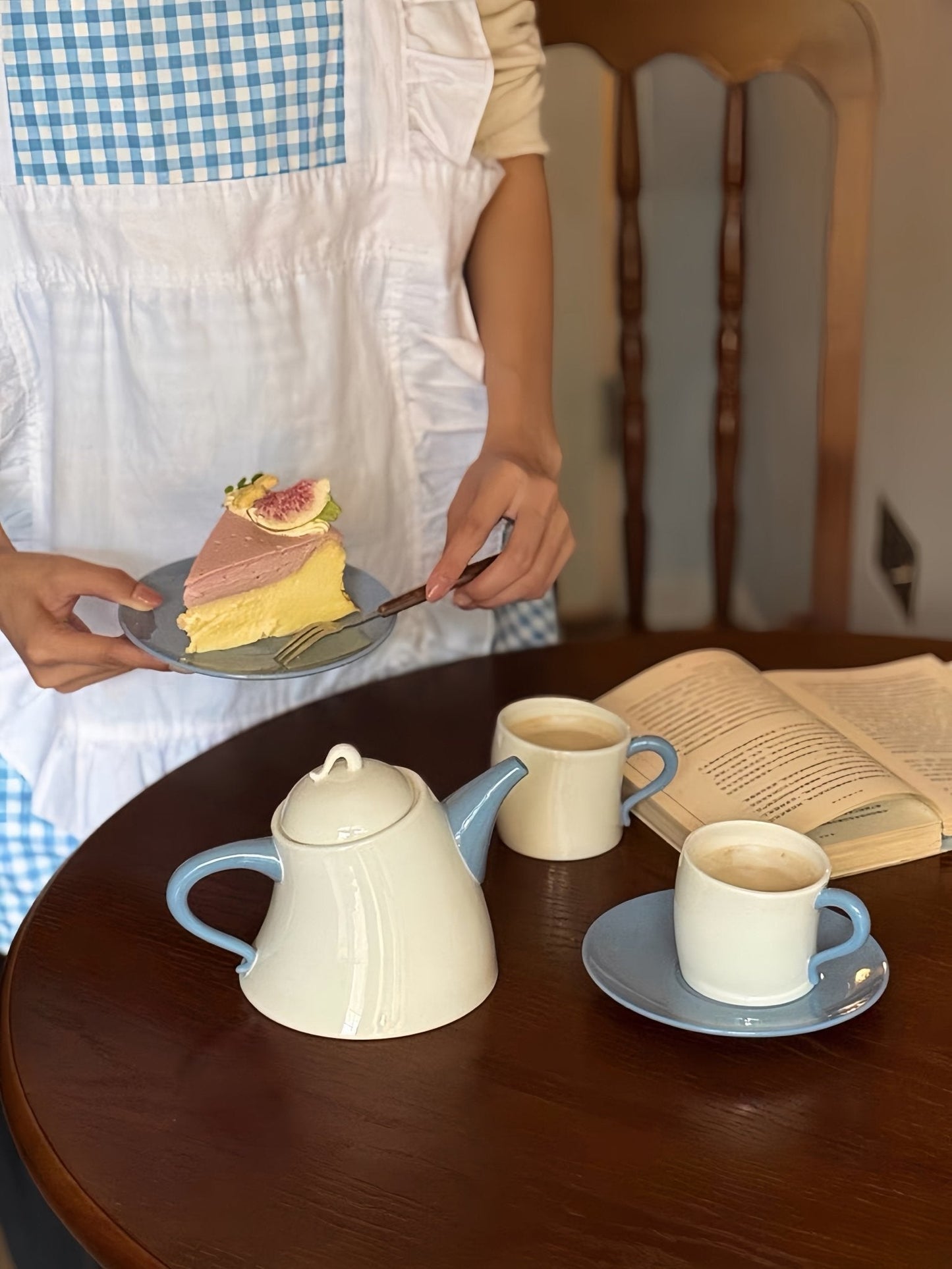 Postmodern Whimsical Wiggle Handle Ceramic Tea Set with Teapot and Mugs